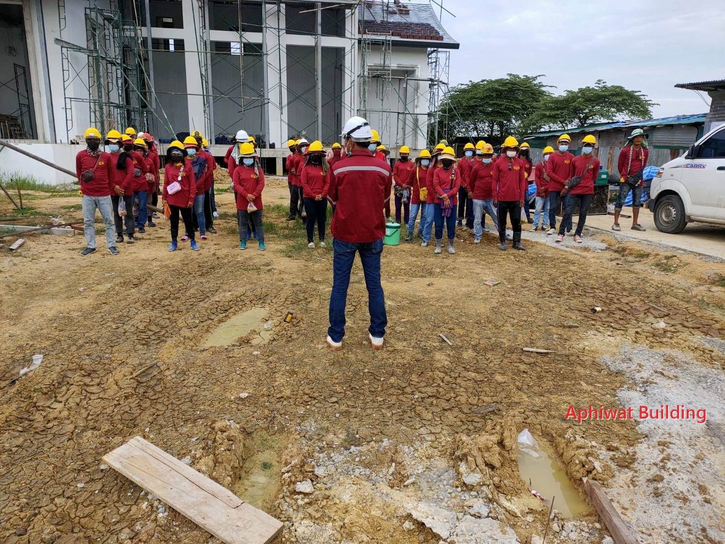 ประชุมทีมก่อนเริ่มงาน แบ่งงานรายวัน