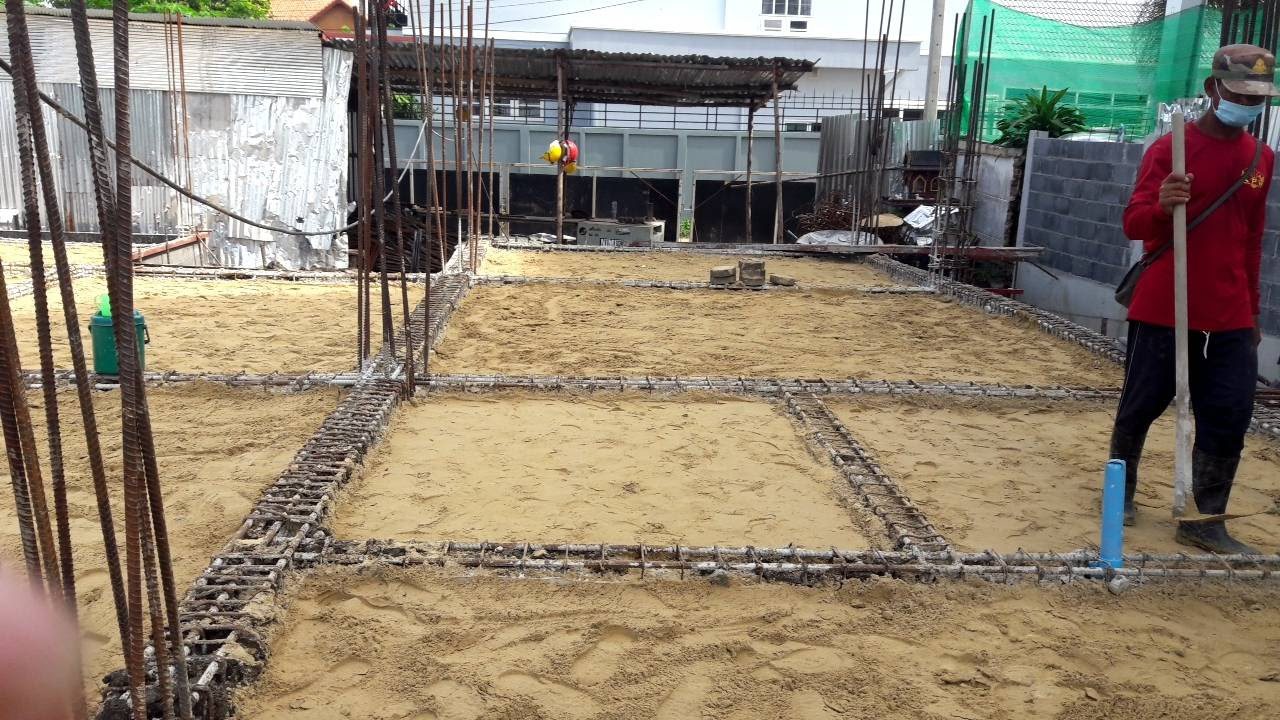 บ้านพักอาศัย คสล. 3 ชั้น พร้อมสระว่ายน้ำ ซอยรามคำแหง 118 แยก 21 เขตสะพานสูง กรุงเทพฯ อภิวัฒน์ บิวดิ้ง