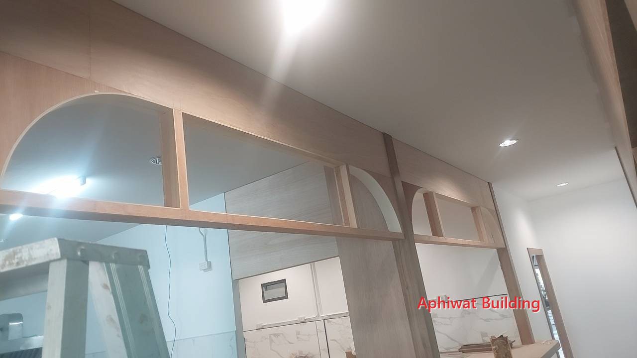 ซุ้มโค้งช่องหน้าต่าง
