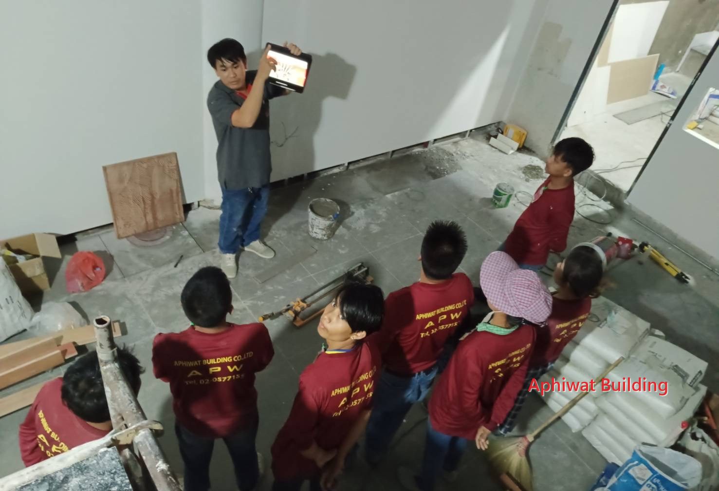 ตรวจงานร่วมกับทีมก่อนส่งมอบ