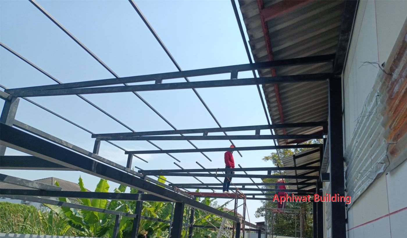 ต่อเติมอาคารโครงเหล็กและห้องพนักงาน · โรงงานย่านร่มเกล้า