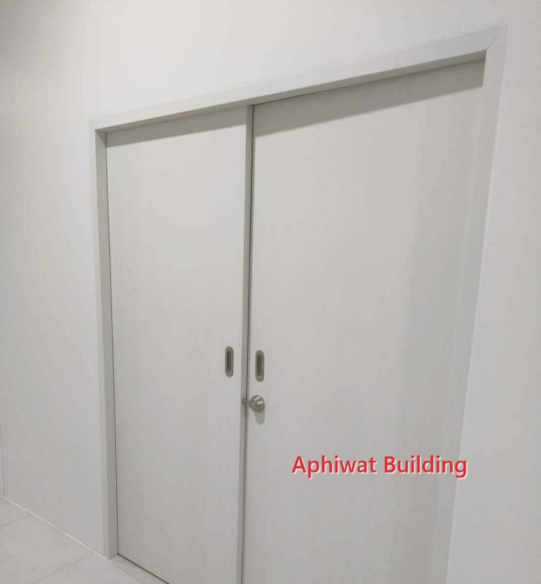 ประตูห้องสำนักงาน — ภาพหน้างาน 2