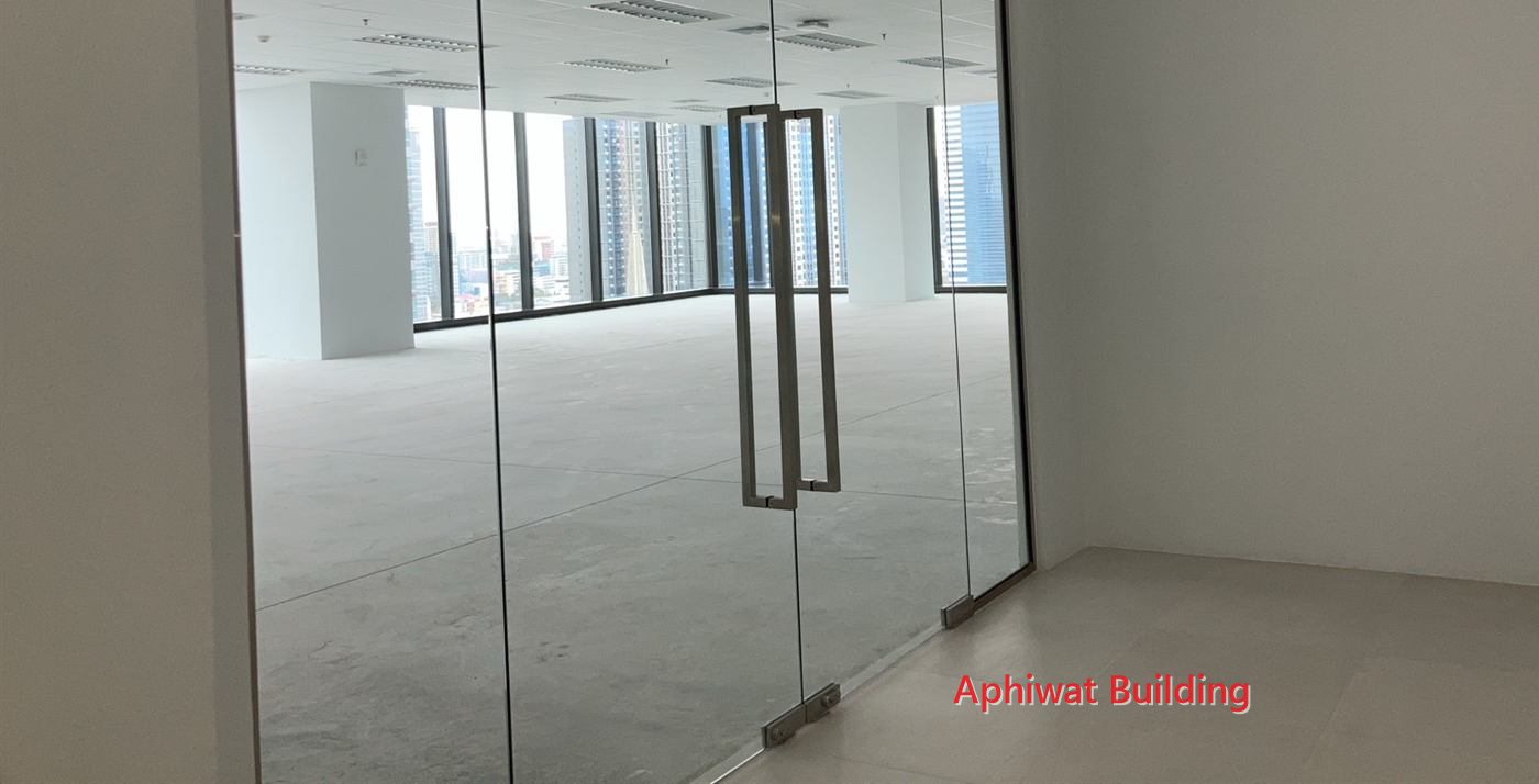 ปรับปรุงและกั้นแบ่งพื้นที่สำนักงาน 3 ชั้น · อาคาร Rasa Tower 2 ถนนเพชรบุรี