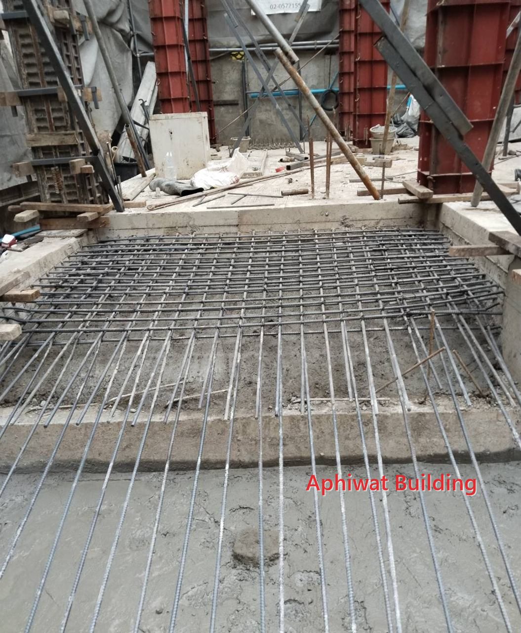 พื้นชั้น 1 — ภาพหน้างาน 3 บ้าน 3 ชั้น ย่านสุขุมวิท