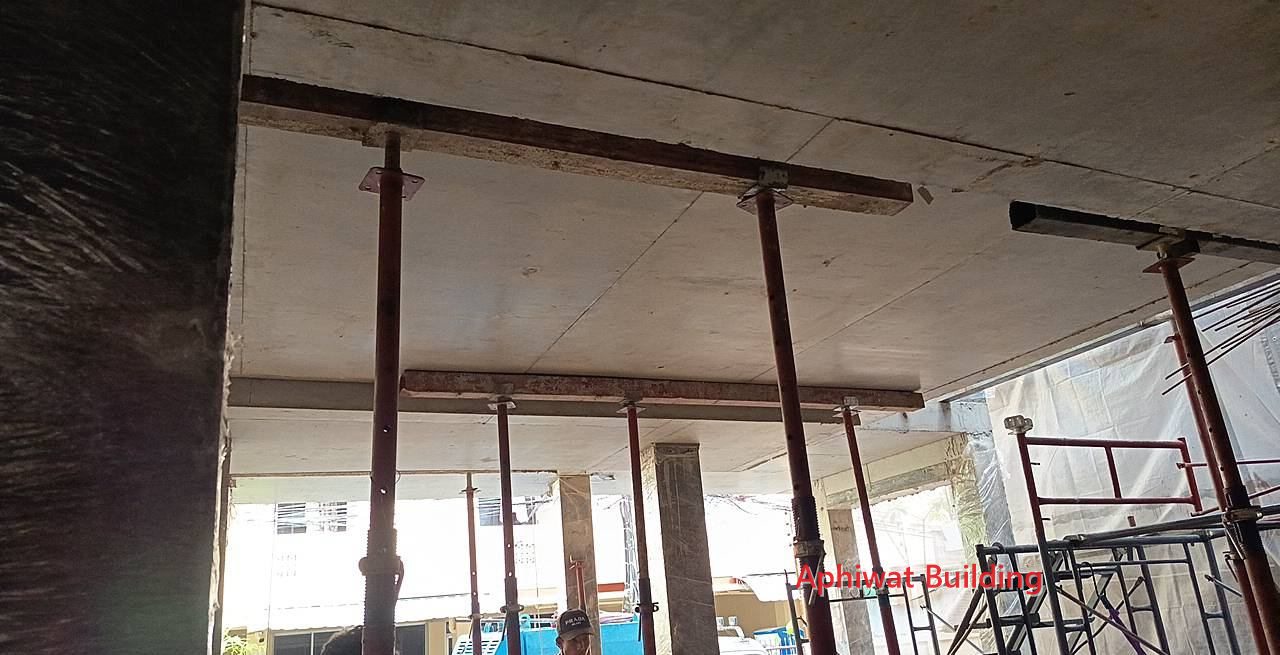 พื้นชั้น 3 — ภาพหน้างาน 5 บ้าน 3 ชั้น ย่านสุขุมวิท