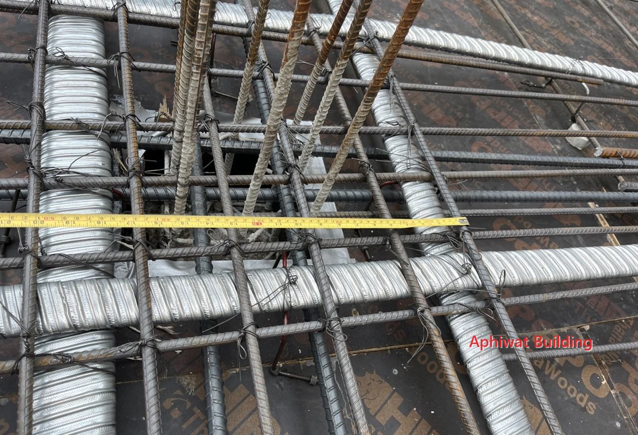 พื้นชั้น 3 — ภาพหน้างาน 10 บ้าน 3 ชั้น ย่านสุขุมวิท
